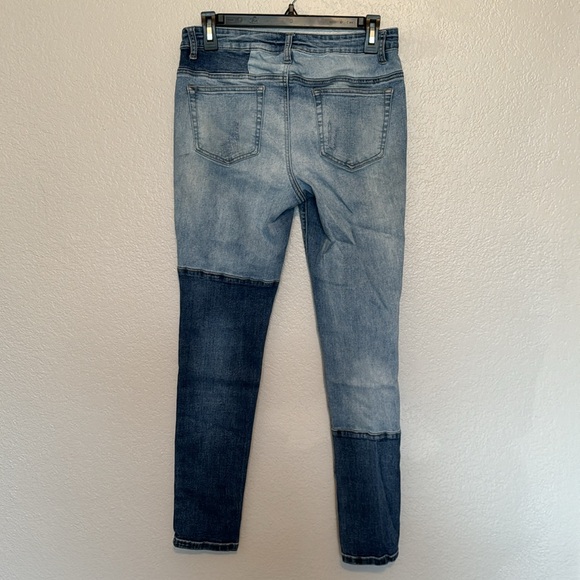 Venus | Patch Skinny Jeans - Picture 5 of 7